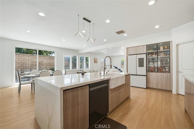1018 N Smiderle Loop, Ontario, CA 91764