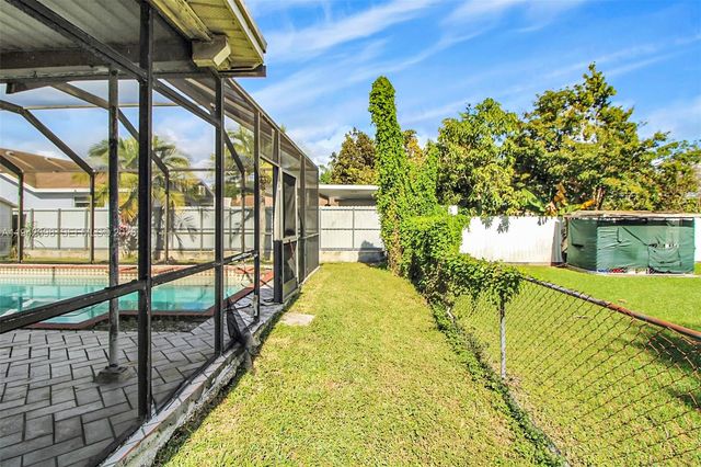 16025 SW 298th Ter, Homestead, FL 33033