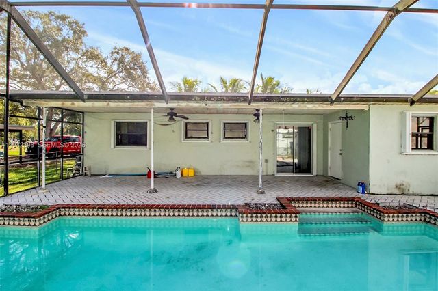 16025 SW 298th Ter, Homestead, FL 33033