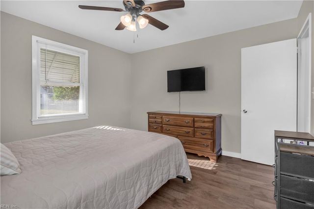119 Green Meadow DR, Portsmouth, VA 23701