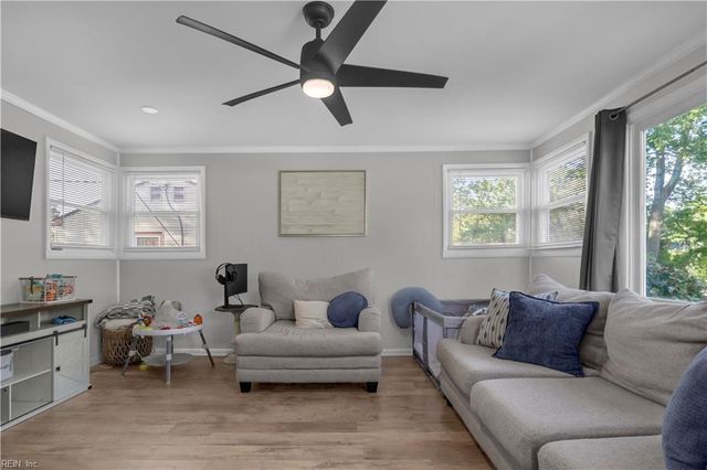 119 Green Meadow DR, Portsmouth, VA 23701