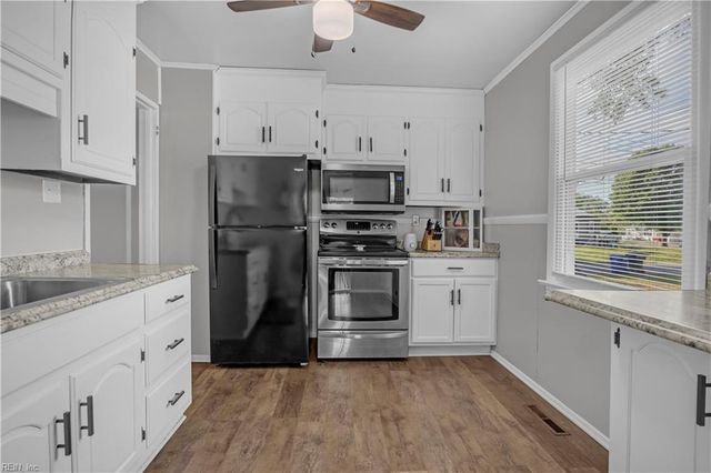 119 Green Meadow DR, Portsmouth, VA 23701
