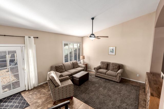 1303 W KESLER Lane, Chandler, AZ 85224