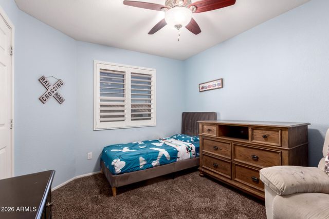 1303 W KESLER Lane, Chandler, AZ 85224