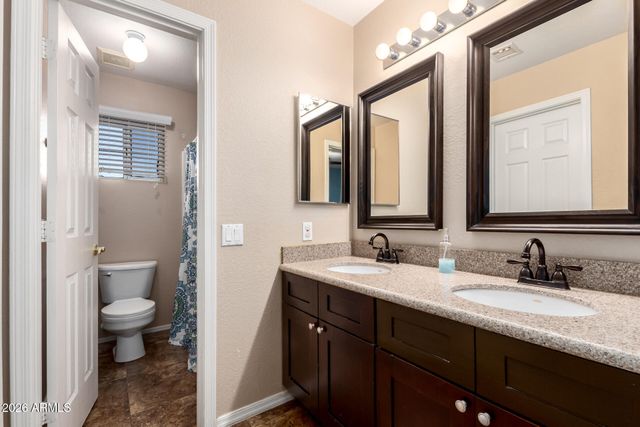 1303 W KESLER Lane, Chandler, AZ 85224