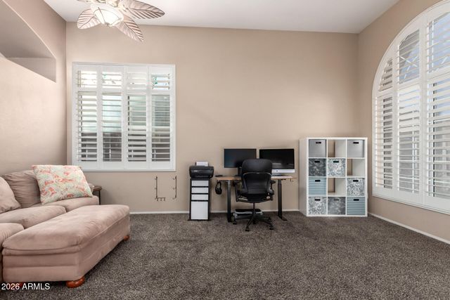 1303 W KESLER Lane, Chandler, AZ 85224