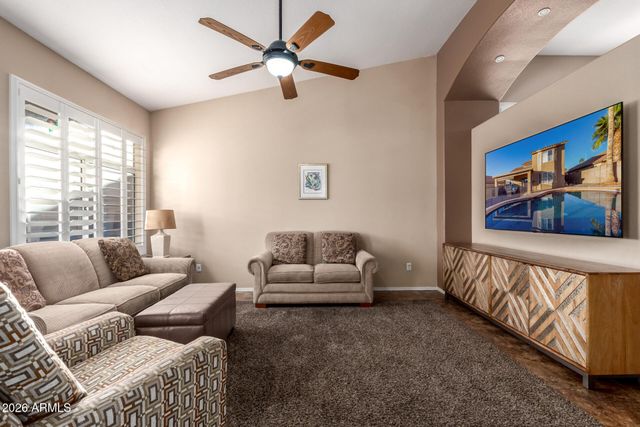 1303 W KESLER Lane, Chandler, AZ 85224