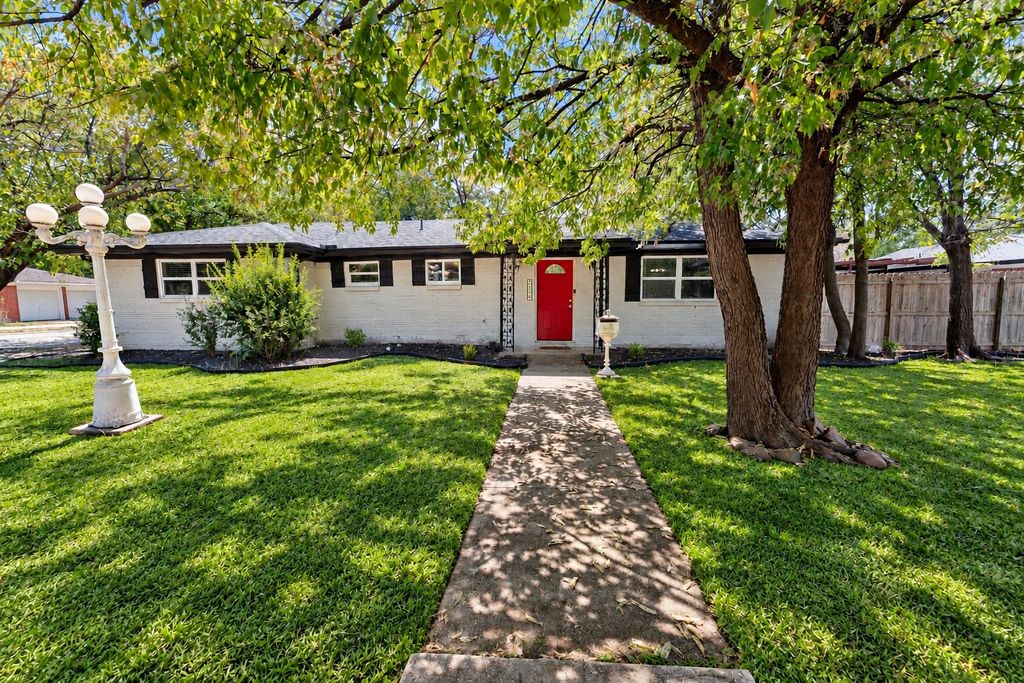4928 Ira Street, Haltom City, TX 76117 — exterior