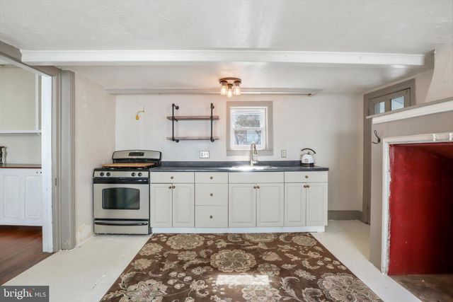 12 S MAIN ST, Shrewsbury, PA 17361