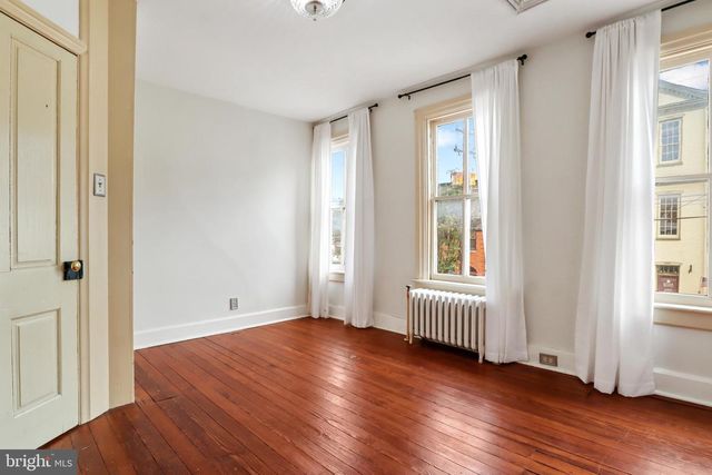12 S MAIN ST, Shrewsbury, PA 17361