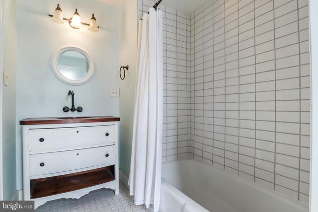 12 S MAIN ST, Shrewsbury, PA 17361