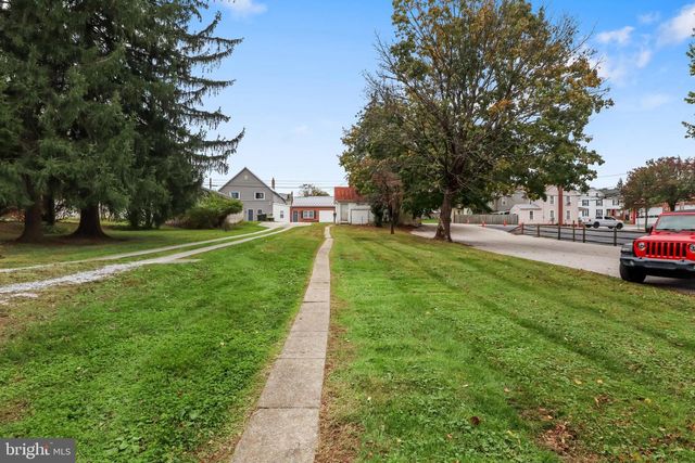 12 S MAIN ST, Shrewsbury, PA 17361