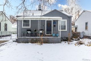 1504 E Maxlow Avenue, Hazel Park, MI 48030