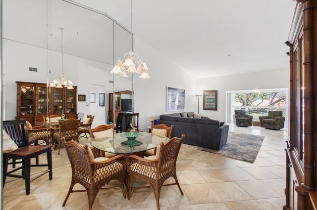 5876 Regal Glen Drive 203, Boynton Beach, FL 33437