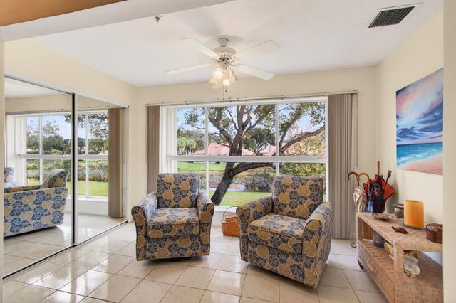 5876 Regal Glen Drive 203, Boynton Beach, FL 33437