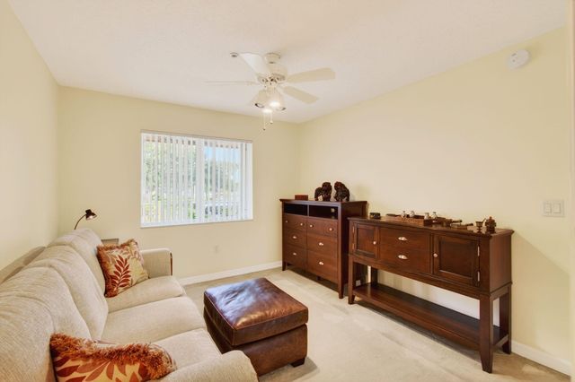 5876 Regal Glen Drive 203, Boynton Beach, FL 33437