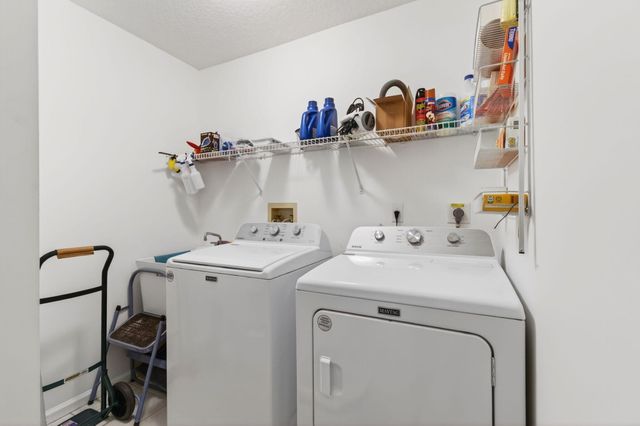 5876 Regal Glen Drive 203, Boynton Beach, FL 33437