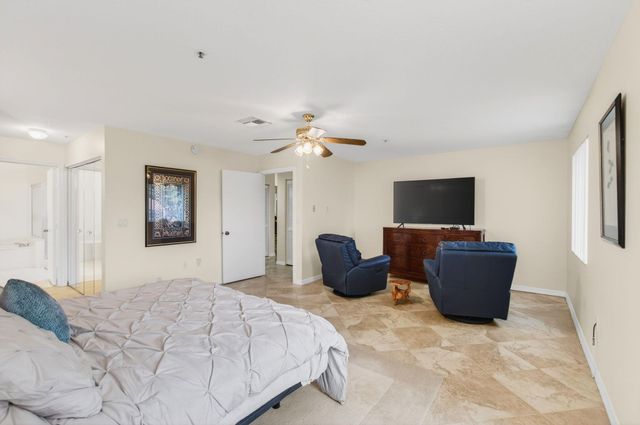 5876 Regal Glen Drive 203, Boynton Beach, FL 33437