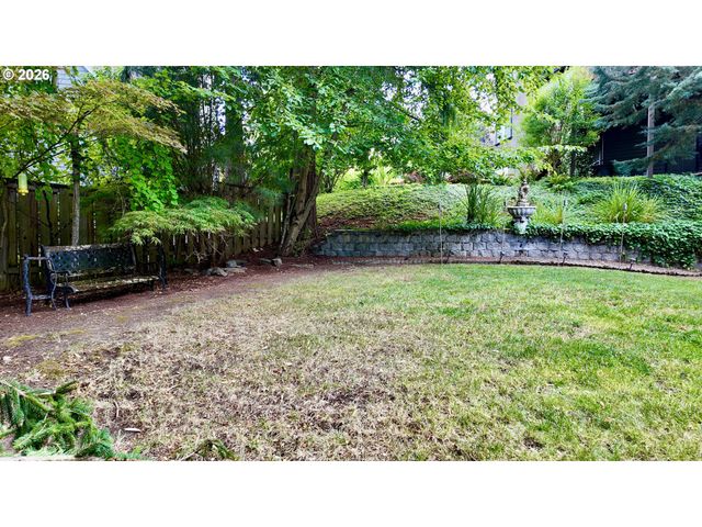 8674 Sw 168TH Ave, Beaverton, OR 97007