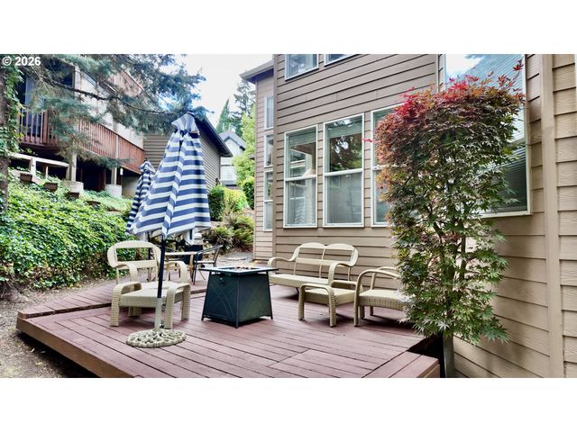8674 Sw 168TH Ave, Beaverton, OR 97007