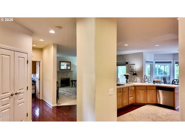 8674 Sw 168TH Ave, Beaverton, OR 97007