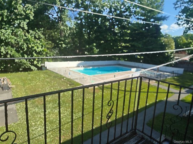 5 Wildwood Drive 16D, Wappingers Falls, NY 12590