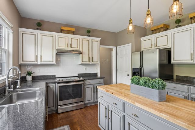 1729 Bastante Ct, Nolensville, TN 37135