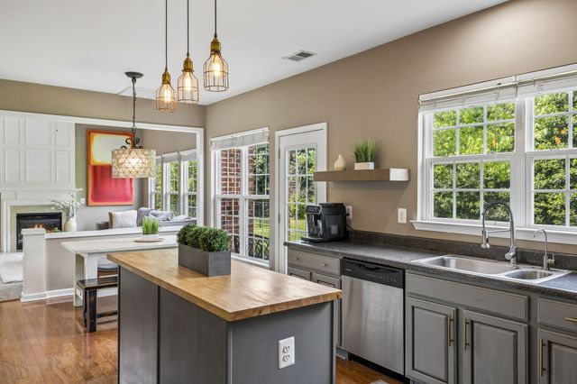 1729 Bastante Ct, Nolensville, TN 37135