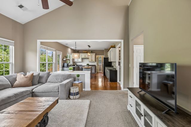 1729 Bastante Ct, Nolensville, TN 37135