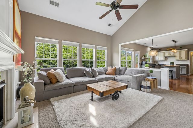 1729 Bastante Ct, Nolensville, TN 37135