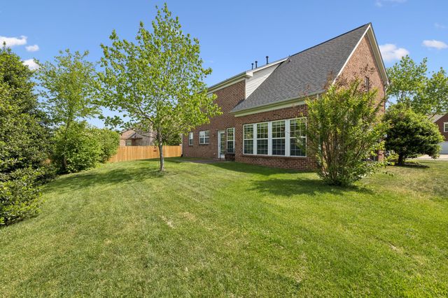 1729 Bastante Ct, Nolensville, TN 37135