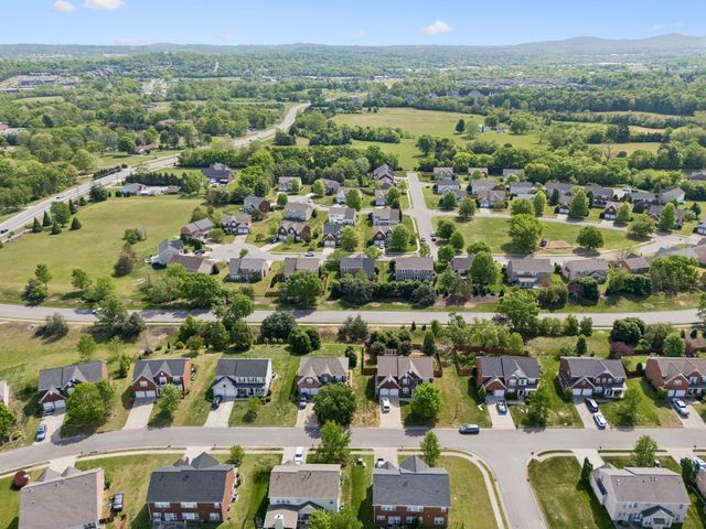 1729 Bastante Ct, Nolensville, TN 37135