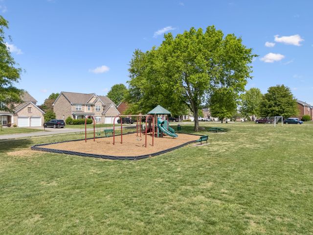 1729 Bastante Ct, Nolensville, TN 37135