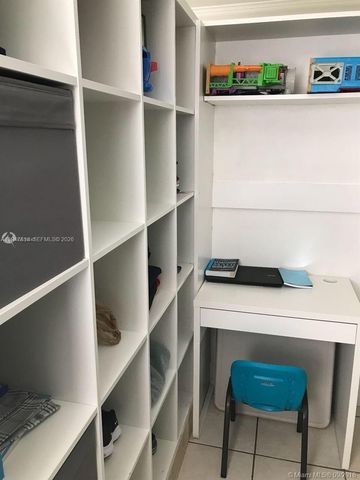 3265 Griffin Rd 101, Dania Beach, FL 33312