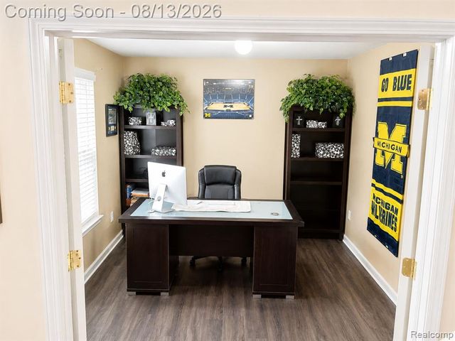 8077 Bradbury Lane, Grand Blanc, MI 48439