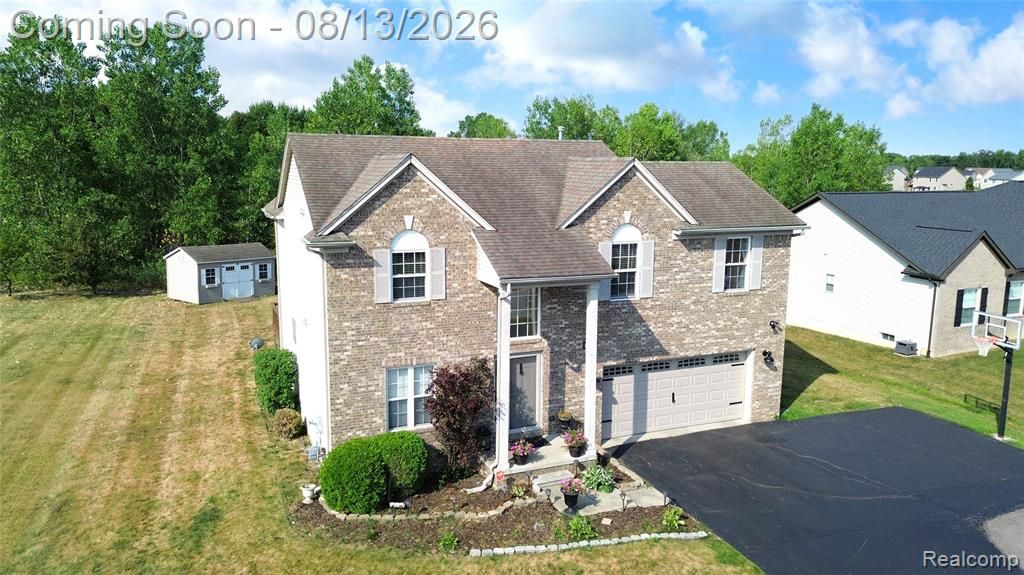 8077 Bradbury Lane, Grand Blanc, MI 48439
