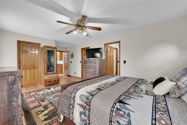23292 Eagles Roost Lane, Warrenton, MO 63383