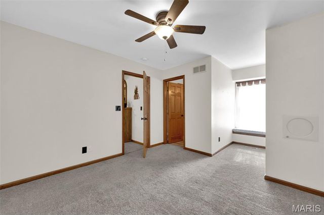 23292 Eagles Roost Lane, Warrenton, MO 63383