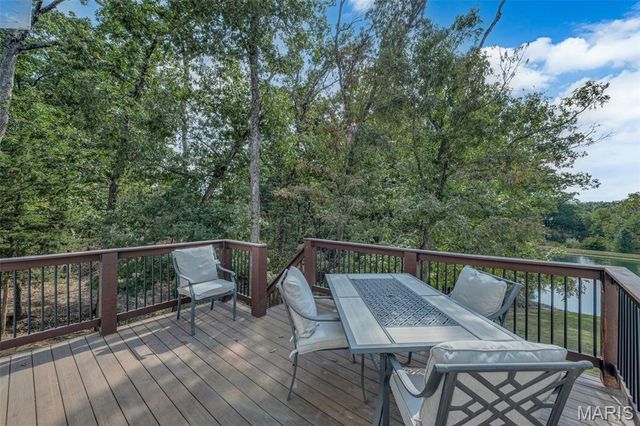 23292 Eagles Roost Lane, Warrenton, MO 63383