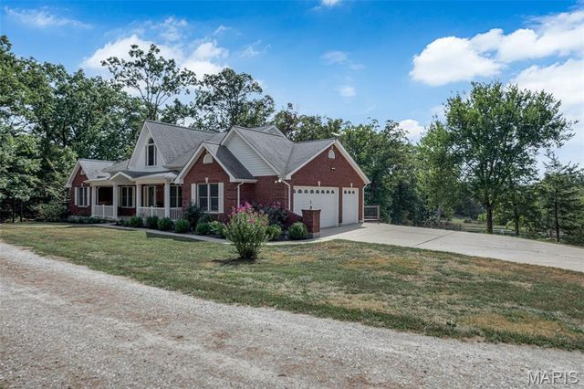 23292 Eagles Roost Lane, Warrenton, MO 63383