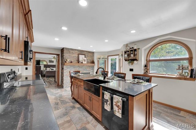 23292 Eagles Roost Lane, Warrenton, MO 63383