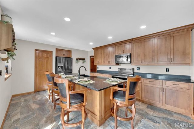 23292 Eagles Roost Lane, Warrenton, MO 63383