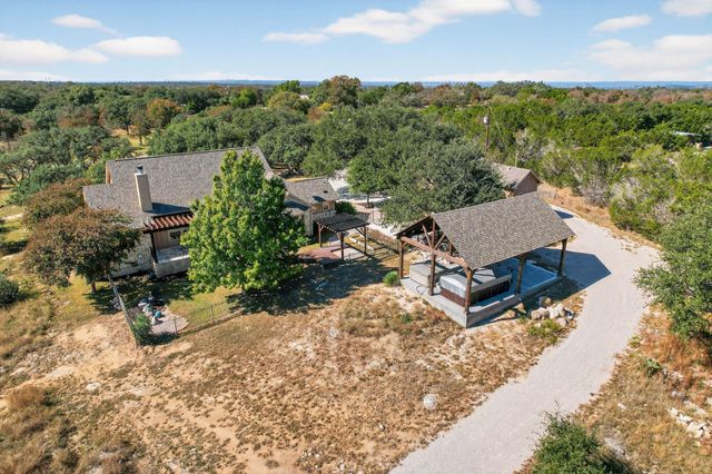 201 Thomas Ridge RD, Burnet, TX 78611