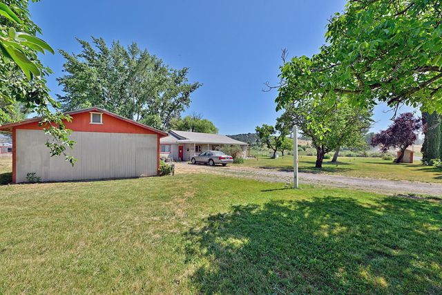 4464 Tioga Way, Central Point, OR 97502