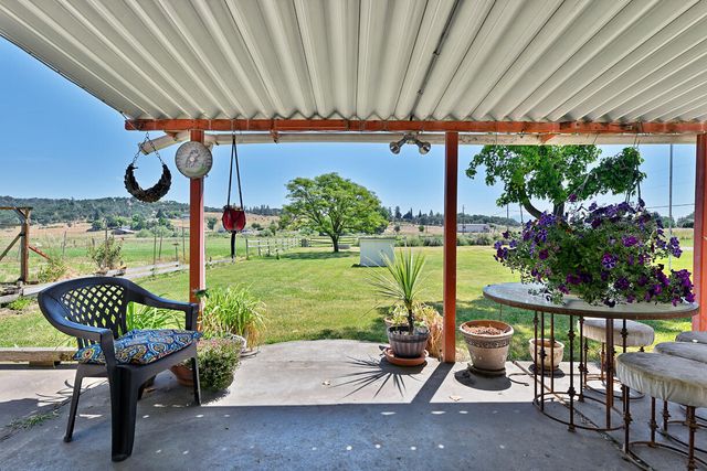 4464 Tioga Way, Central Point, OR 97502