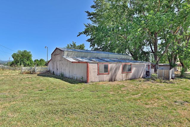 4464 Tioga Way, Central Point, OR 97502