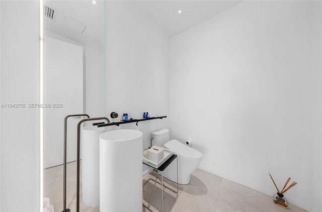 9705 Collins Ave 802N, Bal Harbour, FL 33154