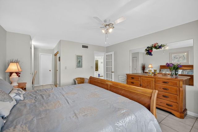 4881 NW 22nd Street B12, Lauderhill, FL 33313