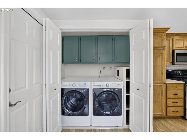 15640 Sw GREENLEAF Ct, Portland, OR 97224
