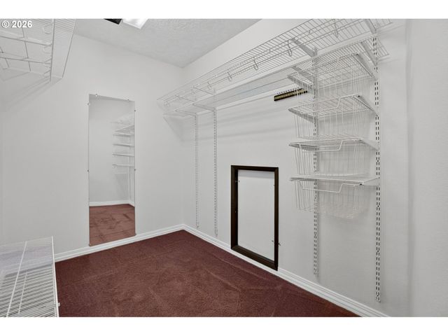 15640 Sw GREENLEAF Ct, Portland, OR 97224